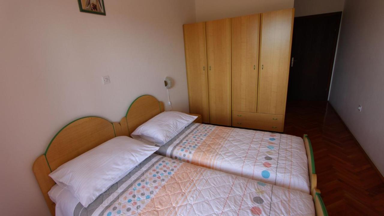 מאלינסקה Apartments And Rooms Jelka מראה חיצוני תמונה