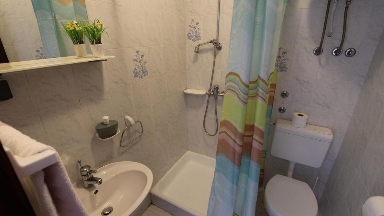 מאלינסקה Apartments And Rooms Jelka מראה חיצוני תמונה