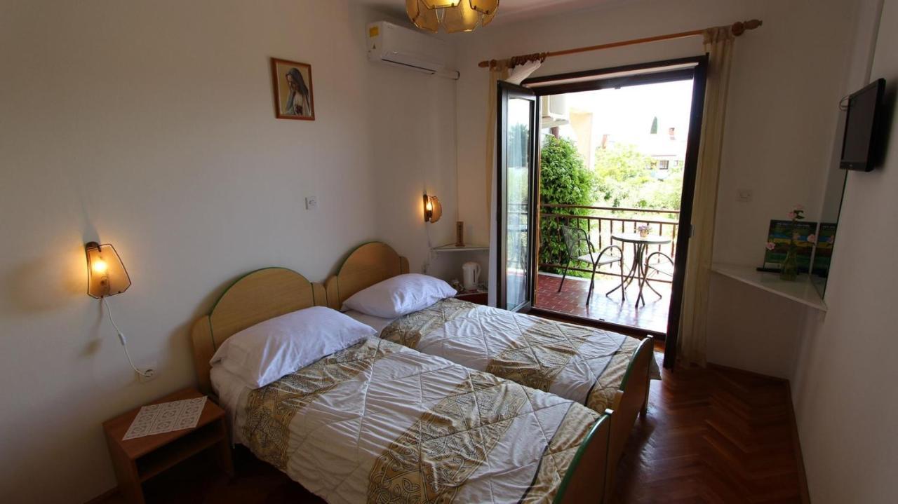 מאלינסקה Apartments And Rooms Jelka מראה חיצוני תמונה