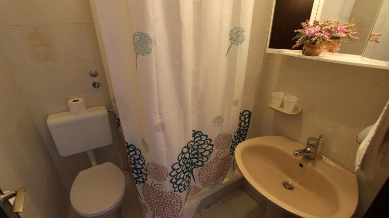 מאלינסקה Apartments And Rooms Jelka מראה חיצוני תמונה