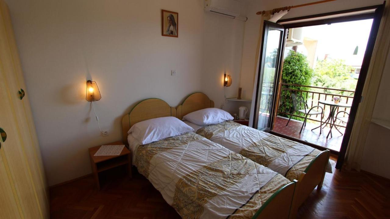 מאלינסקה Apartments And Rooms Jelka מראה חיצוני תמונה